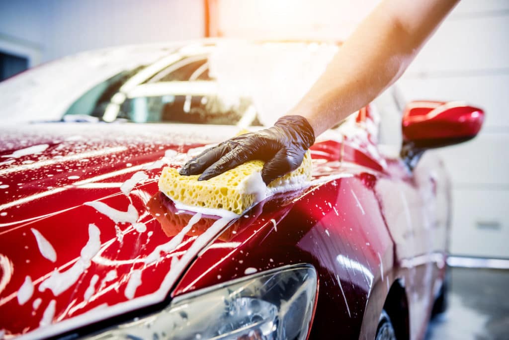 The Difference Between Car Wash and Car Polish: Which One Is Right